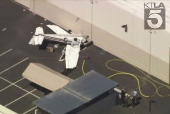 Kalifornija: Avion se srušio nakon polijetanja, jedna osoba poginula Kalifornija: Avion se srušio nakon polijetanja, jedna osoba poginula