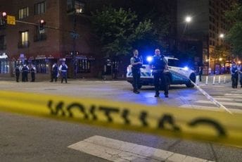 Masovna pucnjava u SAD: Troje ubijenih i deset ranjenih Masovna pucnjava u SAD: Troje ubijenih i deset ranjenih