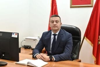 Aleksandar Radović vršilac dužnosti pomoćnika direktora Uprave policije Aleksandar Radović vršilac dužnosti pomoćnika direktora Uprave policije