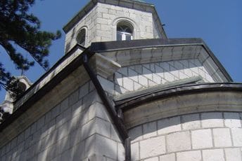 Vrijedan primjer sakralne arhitekture: Crkva Rođenja Bogorodice na Ćipuru Vrijedan primjer sakralne arhitekture: Crkva Rođenja Bogorodice na Ćipuru