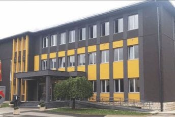 Konkretni potezi u rješavanju problema u razvojnim projektima RUP-a Konkretni potezi u rješavanju problema u razvojnim projektima RUP-a