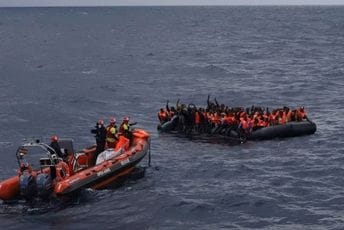 Brod sa migrantima potonuo kod Tunisa Ilustracija