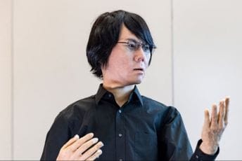 Roboti odgovarali na pitanja novinara: Rekli da bi bili bolji lideri od ljudi Roboti odgovarali na pitanja novinara: Rekli da bi bili bolji lideri od ljudi