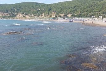 Tragedija u Albaniji: Utopili se otac i njegova dva maloljetna sina Tragedija u Albaniji: Utopili se otac i njegova dva maloljetna sina