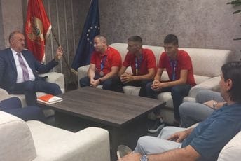 Lalošević i Jojić primili crnogorske predstavnike Specijalne Olimpijade: Ministarstvo sporta je prepoznalo i pomagaće vaš rad Lalošević i Jojić primili crnogorske predstavnike Specijalne Olimpijade: Ministarstvo sporta je prepoznalo i pomagaće vaš rad