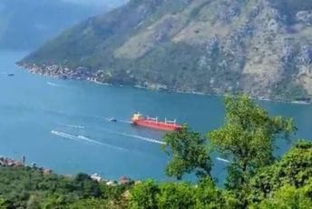 Brod Kotor prvi put u matičnoj luci Brod Kotor prvi put u matičnoj luci