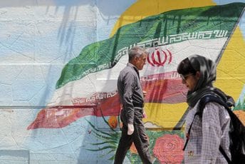 Iran zbog sankcija ponovo kritikovao Amerikance i saveznike: Imamo pravo na ozbiljan odgovor Iran zbog sankcija ponovo kritikovao Amerikance i saveznike: Imamo pravo na ozbiljan odgovor