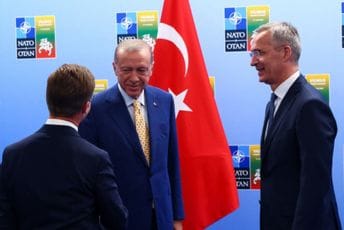 Erdogan pristao da proslijedi parlamentu kandidaturu Švedske za NATO Erdogan pristao da proslijedi parlamentu kandidaturu Švedske za NATO