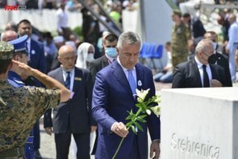 Đukanović: Duboko zabrinjava da i nakon 28 godina na javnoj sceni ima onih koji negiraju genocid u Srebrenici Đukanović: Duboko zabrinjava da i nakon 28 godina na javnoj sceni ima onih koji negiraju genocid u Srebrenici