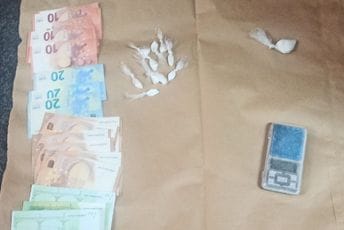U Budvi uhapšen mladić iz Podgorice, kod njega pronađen kokain U Budvi uhapšen mladić iz Podgorice, kod njega pronađen kokain