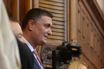 Smijenjen ministar koji je pozivao da Srbija uvede sankcije Rusiji Smijenjen ministar koji je pozivao da Srbija uvede sankcije Rusiji