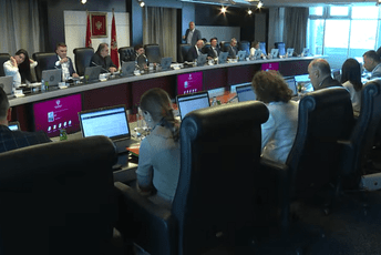 Dodijelili još 87 ekonomskih državljanstava i prihodovali skoro 43 miliona eura Dodijelili još 87 ekonomskih državljanstava i prihodovali skoro 43 miliona eura