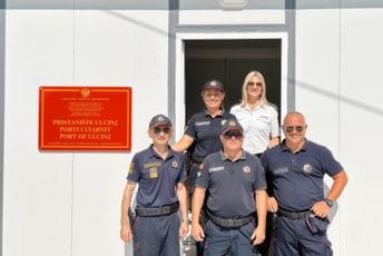 Adžić: U Ulcinju otvoren granični prelaz za međunarodni pomorski saobraćaj Adžić: U Ulcinju otvoren granični prelaz za međunarodni pomorski saobraćaj