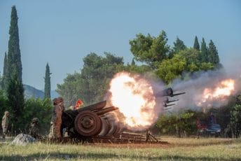 Pogledajte kako je izgledala počasna artiljerijska paljba u Podgorici (FOTO)