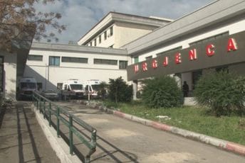 Drač: Djevojka od ljekara tražila da po porođaju ostavi bebu u bolnici Drač: Djevojka od ljekara tražila da po porođaju ostavi bebu u bolnici