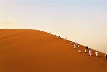 Nakon nedavnog bunta u Sfaksu: Mještani Sahare našli leševe migranata Nakon nedavnog bunta u Sfaksu: Mještani Sahare našli leševe migranata