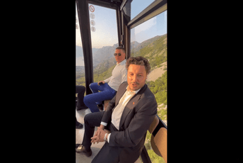 "San je postao java": Abazović na probnoj vožnji žičarom Kotor – Lovćen (VIDEO) "San je postao java": Abazović na probnoj vožnji žičarom Kotor – Lovćen (VIDEO)