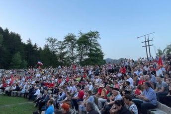 (VIDEO) Pogledajte kako je trenutno na Cetinju (VIDEO) Pogledajte kako je trenutno na Cetinju