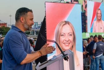 Nije ublažila retoriku: Meloni govorila 15 minuta na skupu španskih ultradesničara Nije ublažila retoriku: Meloni govorila 15 minuta na skupu španskih ultradesničara