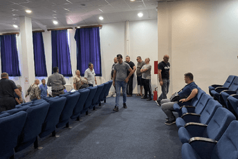 Andrijevica: Policija preduzima mjere i radnje povodom prekida sjednice SO Andrijevica: Policija preduzima mjere i radnje povodom prekida sjednice SO