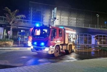 Haos u Italiji: Gorio aerodrom, nastao stampedo, svi letovi otkazani do preksjutra Haos u Italiji: Gorio aerodrom, nastao stampedo, svi letovi otkazani do preksjutra