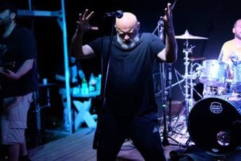 Kreće sedmi Party bus: U Nikšić, Bar i Plužine stižu Bjesovi, Valentino, Grim… Kreće sedmi Party bus: U Nikšić, Bar i Plužine stižu Bjesovi, Valentino, Grim…