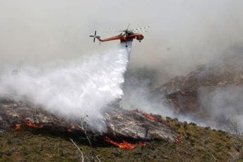 Veliki požari pustoše Grčku: U potpunosti evakuisana četiri naselja