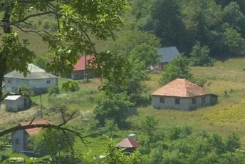 Bijelo Polje: Do Požeginje nije lako doći, mještani sami popravljali put Bijelo Polje: Do Požeginje nije lako doći, mještani sami popravljali put
