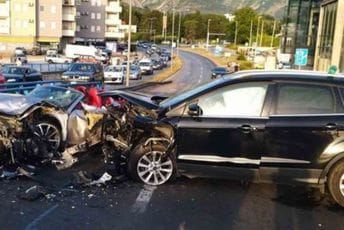 Sudar u Baru: Pet osoba povrijeđeno, svi transportovani u bolnicu Sudar u Baru: Pet osoba povrijeđeno, svi transportovani u bolnicu