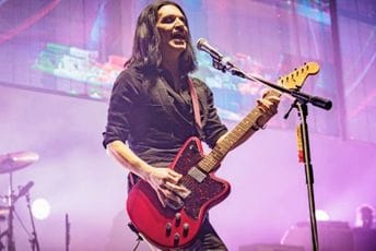 Nazvao je fašistom i rasistom: Brajan Molko na meti tužilaštva zbog vrijeđanja premijerke Italije Nazvao je fašistom i rasistom: Brajan Molko na meti tužilaštva zbog vrijeđanja premijerke Italije