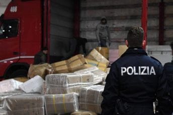 Rekordna zapljena u Italiji: Na Siciliji pronađeno 5,3 tone kokaina Rekordna zapljena u Italiji: Na Siciliji pronađeno 5,3 tone kokaina