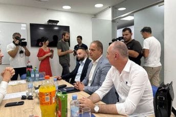 U toku sastanak Spajića sa Albanskom alijansom U toku sastanak Spajića sa Albanskom alijansom