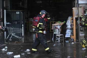 Haos u moskovskom šoping molu: Četvoro mrtvih, mnogo ljudi zadobilo opekotine Haos u moskovskom šoping molu: Četvoro mrtvih, mnogo ljudi zadobilo opekotine