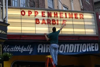 Ovako stoje najnovije brojke i procjene vezane za "Oppenheimer" i "Barbie" Ovako stoje najnovije brojke i procjene vezane za "Oppenheimer" i "Barbie"