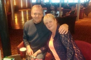 Engleskinja osuđena što je dosađivala mužu telefonom dok je gledao fudbal Stiv i Džoan Hili