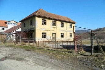 Bivši radnici beranske ciglane traže: Pokrenuti proizvodnju i kazniti odgovorne za rušenje fabrike Bivši radnici beranske ciglane traže: Pokrenuti proizvodnju i kazniti odgovorne za rušenje fabrike