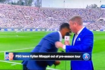 (VIDEO) Legendarni golman izgubio svijest, srušio se u prenosu uživo (VIDEO) Legendarni golman izgubio svijest, srušio se u prenosu uživo