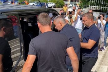 SDT traži određivanje pritvora do 30 dana Veljoviću, Nikočeviću i Mrkiću SDT traži određivanje pritvora do 30 dana Veljoviću, Nikočeviću i Mrkiću