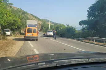 Danilovgrad: U sudaru kamiona i automobila povrijeđena jedna osoba