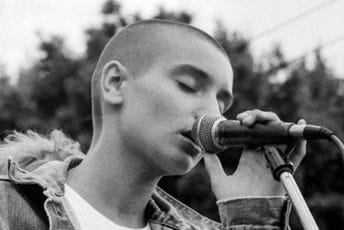 Tijelo Šinejd O'Konor pronašli su policajci, smrt se ne tretira kao sumnjiva Tijelo Šinejd O'Konor pronašli su policajci, smrt se ne tretira kao sumnjiva