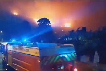 Veliki požar na Korzici, na terenu oko 200 vatrogasaca: Evakuisan samostan iz 15. vijeka Veliki požar na Korzici, na terenu oko 200 vatrogasaca: Evakuisan samostan iz 15. vijeka