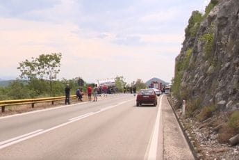 Na putu Podgorica-Nikšić udesi sve češći, nepažnja glavni uzrok Na putu Podgorica-Nikšić udesi sve češći, nepažnja glavni uzrok