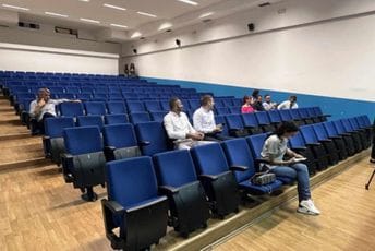 Kad se ,,grabe“ funkcije, Kosovo može i da sačeka Kad se ,,grabe“ funkcije, Kosovo može i da sačeka