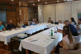 Za bezbjedniji protok pošiljki: U pripremi Sporazum o saradnji UPC i Pošte Crne Gore Za bezbjedniji protok pošiljki: U pripremi Sporazum o saradnji UPC i Pošte Crne Gore