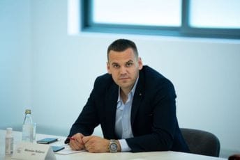 Boljević upravi Zete: Kako je moguće da traktor kojem je cijena 45 hiljada eura bez PDV na kraju košta 163 hiljade?