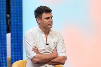 Kostić se ne kaje nakon sramne izjave: Nemojte ni pokušavati da se družite, istorija se ponavlja Kostić se ne kaje nakon sramne izjave: Nemojte ni pokušavati da se družite, istorija se ponavlja