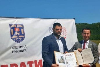 Papović: Još jedna politička i nacionalistička provokacija prema Crnoj Gori Papović: Još jedna politička i nacionalistička provokacija prema Crnoj Gori