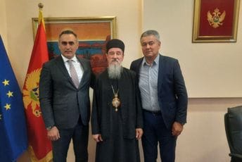 Početak razgovora interesnih strana: Damjanović podržao izgradnju trga posvećenog srpskom patrijarhu Početak razgovora interesnih strana: Damjanović podržao izgradnju trga posvećenog srpskom patrijarhu