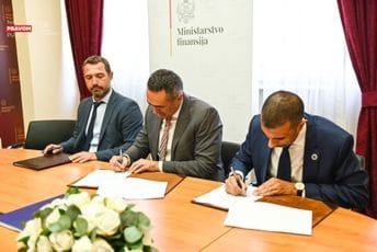 Potpisani ugovori za finansiranje finalne faze Projekta TS Lastva Potpisani ugovori za finansiranje finalne faze Projekta TS Lastva