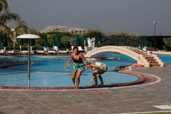 Besplatan odmor na Rodosu za sve turiste koji su ga napustili zbog požara Besplatan odmor na Rodosu za sve turiste koji su ga napustili zbog požara